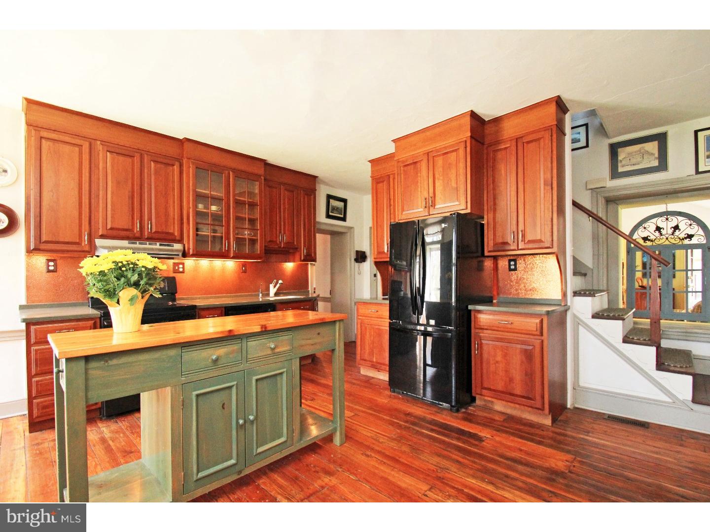 1083 Country Club Road West Chester, PA 19382 - Photo 9 of 25 Gallery Image 9