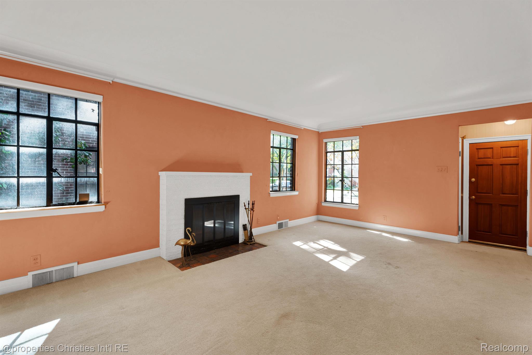 20150 Lichfield Road Detroit, MI 48221 - Photo 7 of 51 Gallery Image 7