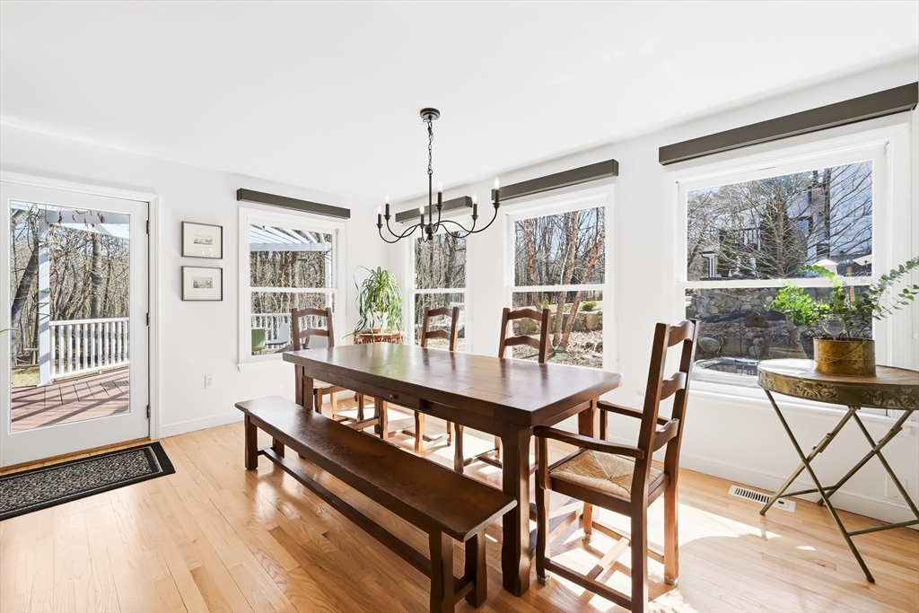 117 Cedar Street Lexington, MA 02421 - Photo 14 of 42 Gallery Image 14