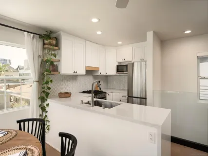 $2,795,000 | 822 Seagirt Court, San Diego, CA 92109