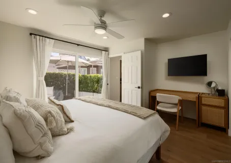 $2,795,000 | 822 Seagirt Court, San Diego, CA 92109