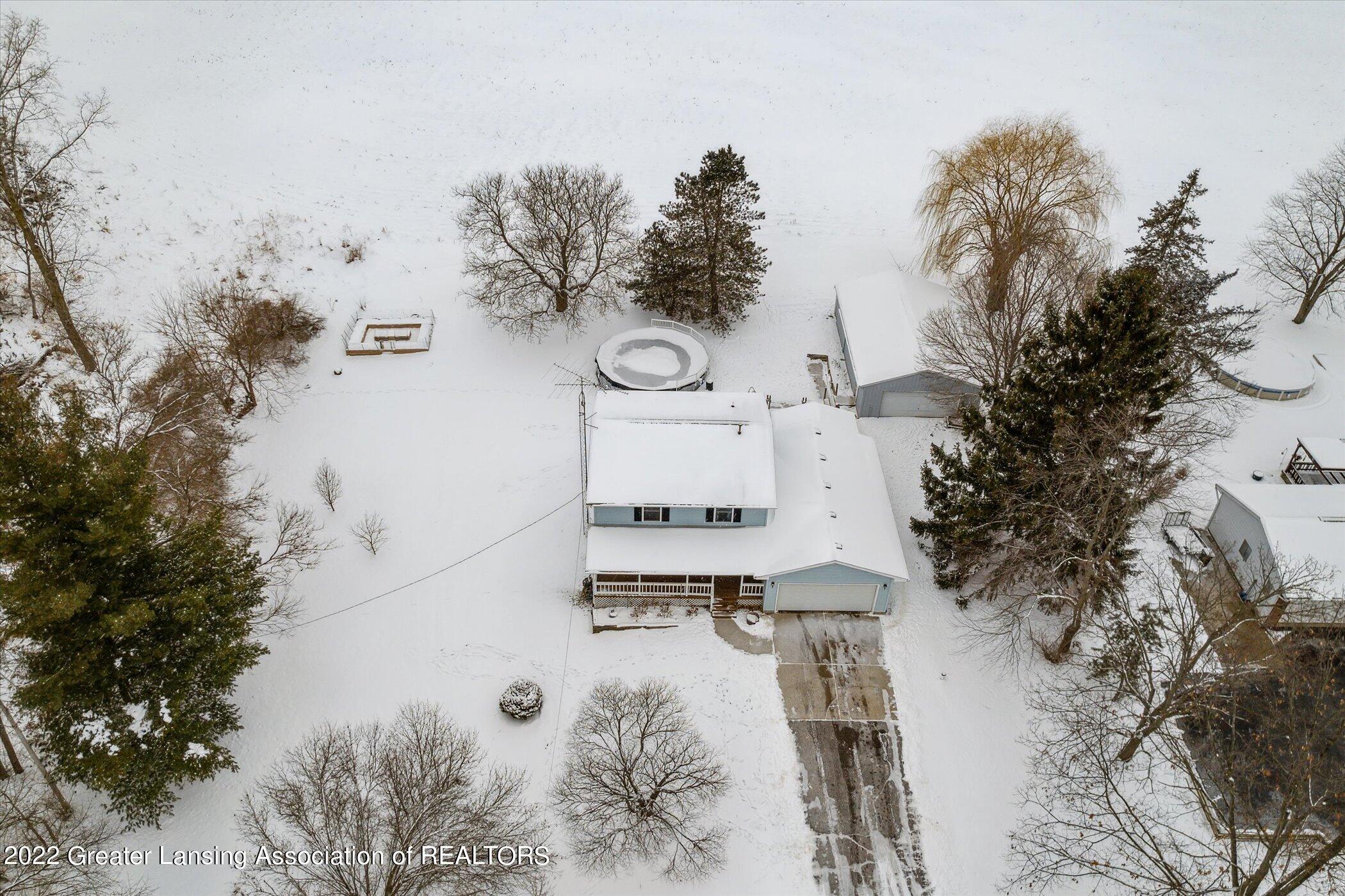 960 Tuttle Road Mason, MI 48854 - Photo 39 of 48 06-960-Tuttle-Rd-Mason-MI-48854-WindowSt