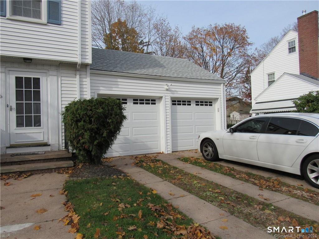 36 Rochford Avenue Hamden, CT 06514 - Photo 3 of 36