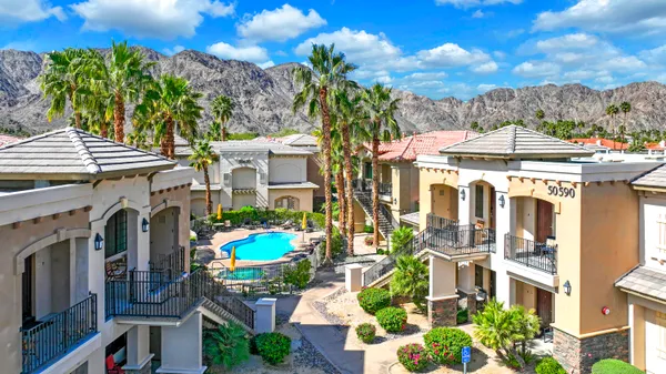 $299,000 | 50610 Santa Rosa Plaza, Unit 8, La Quinta, CA 92253