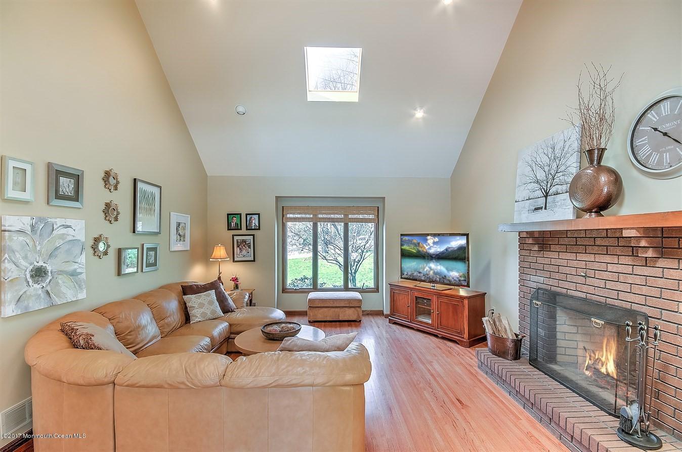 19 Laird Road Middletown, NJ 07748 - Photo 6 of 31 Family Room