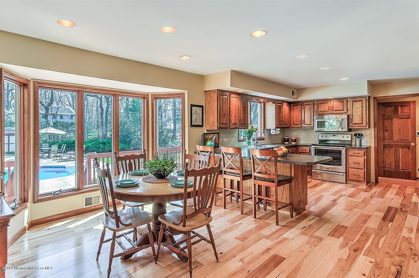 19 Laird Road Middletown, NJ 07748 - Photo 10 of 31 Kitchen