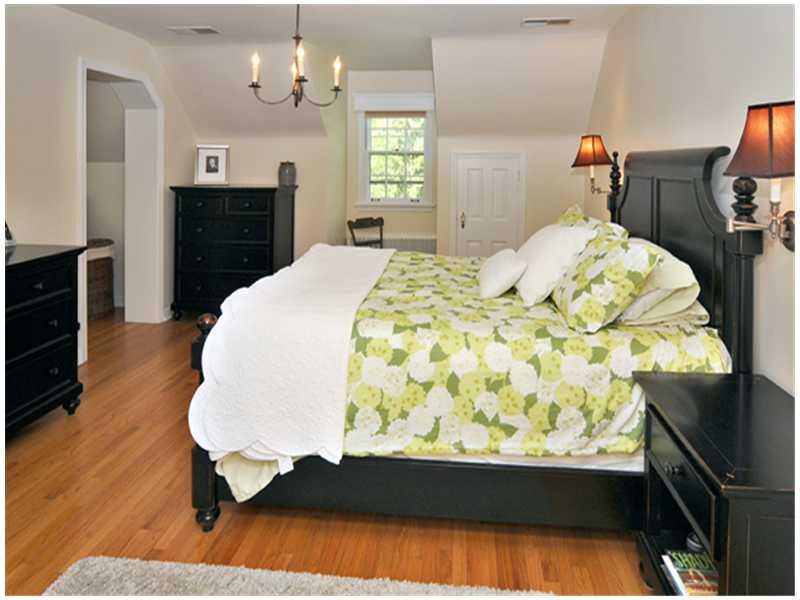 80 Quail Hill Road Fox Chapel, PA 15238 - Photo 10 of 25 Master Bedroom.