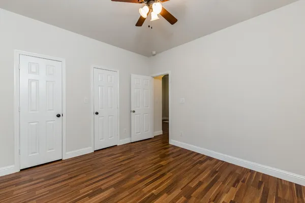 $2,100 | 3111 County Road 81, Rosharon, TX 77583