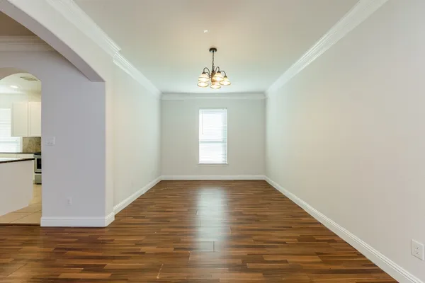 $2,100 | 3111 County Road 81, Rosharon, TX 77583