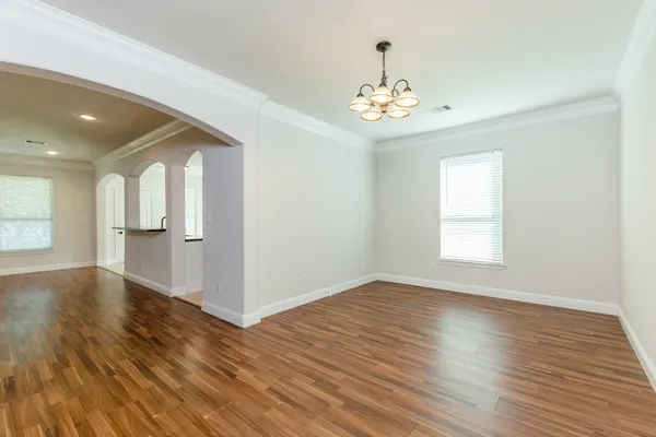 $2,100 | 3111 County Road 81, Rosharon, TX 77583