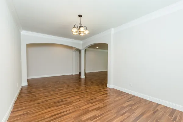 $2,100 | 3111 County Road 81, Rosharon, TX 77583