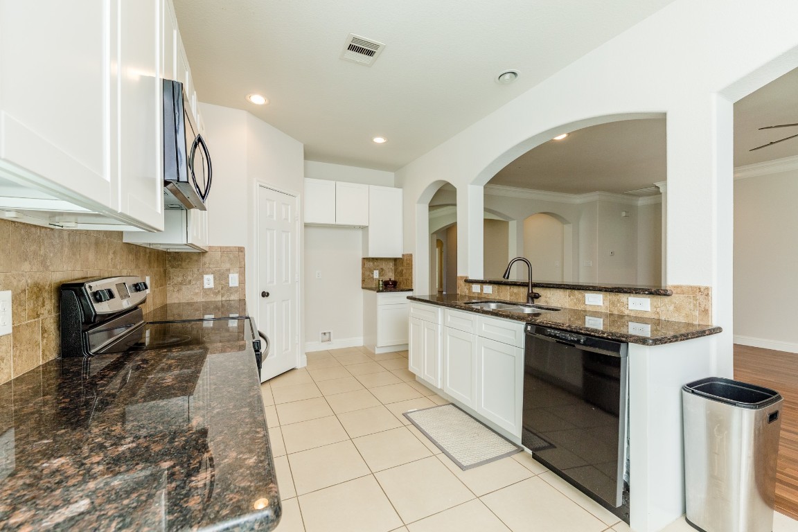 3111 County Road 81 Rosharon, TX 77583 - Photo 27 of 45