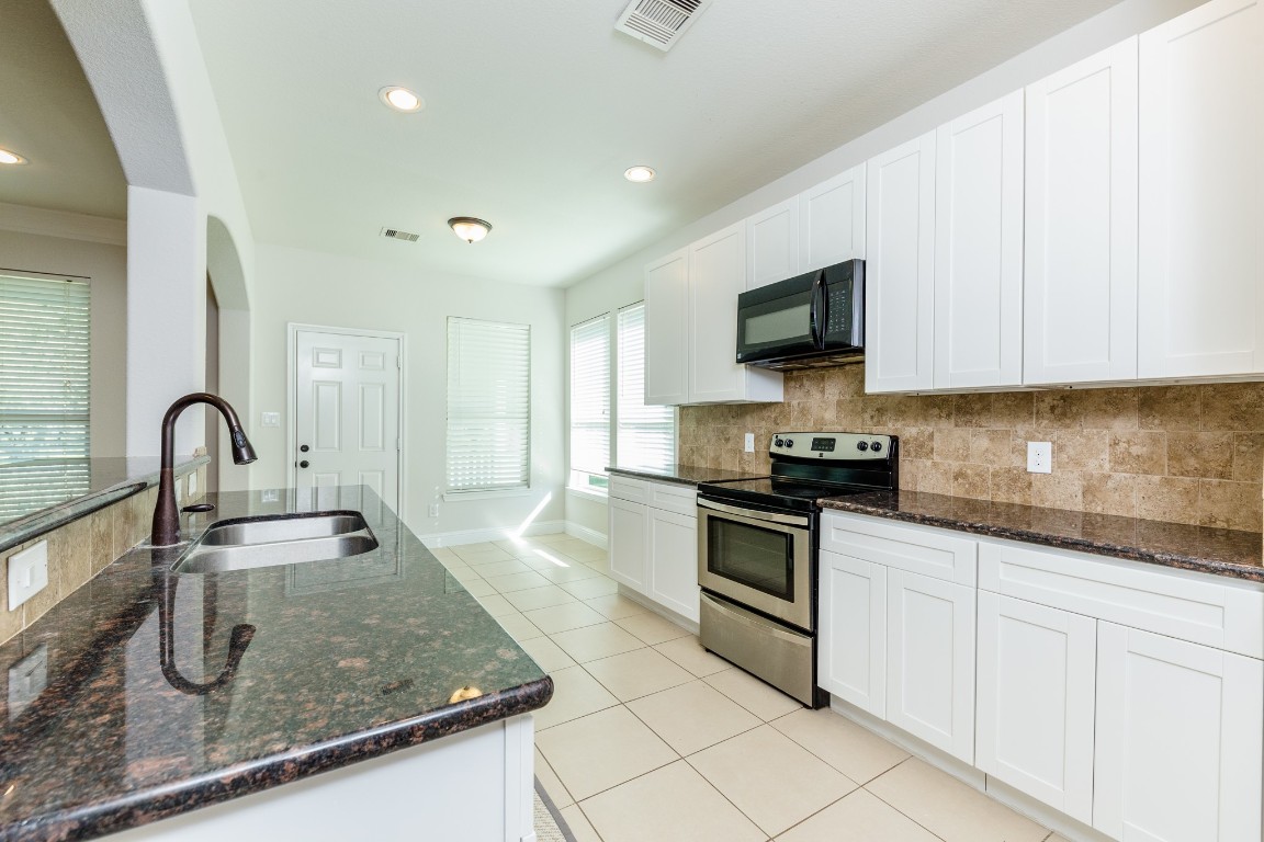 3111 County Road 81 Rosharon, TX 77583 - Photo 29 of 45