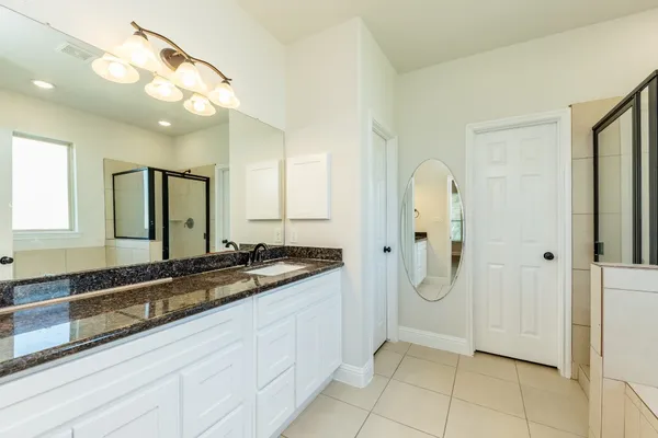 $2,100 | 3111 County Road 81, Rosharon, TX 77583