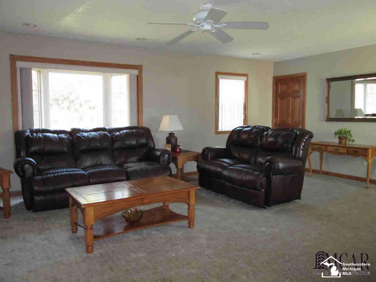 9233 Douglas Road Temperance, MI 48182 - Photo 10 of 26