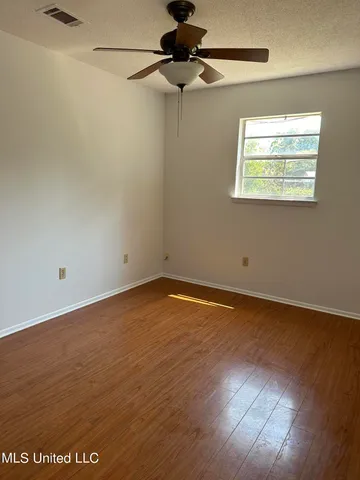 $1,250 | 209 Cedar Drive, D'Iberville, MS 39540