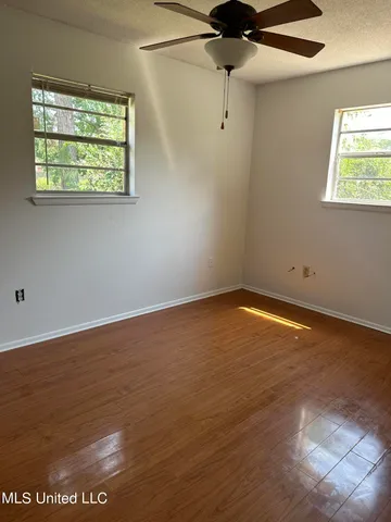 $1,250 | 209 Cedar Drive, D'Iberville, MS 39540