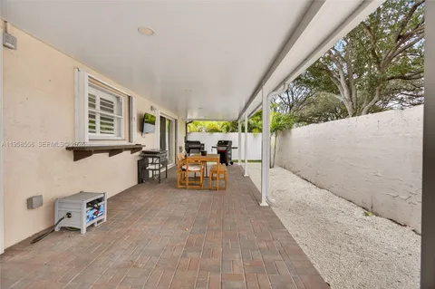 $674,999 | 8864 Northwest 189th Terrace, Hialeah, FL 33018