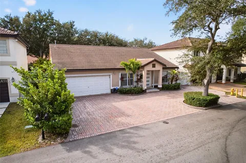 $674,999 | 8864 Northwest 189th Terrace, Hialeah, FL 33018