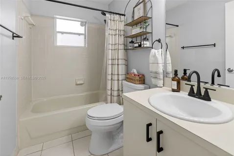 $674,999 | 8864 Northwest 189th Terrace, Hialeah, FL 33018
