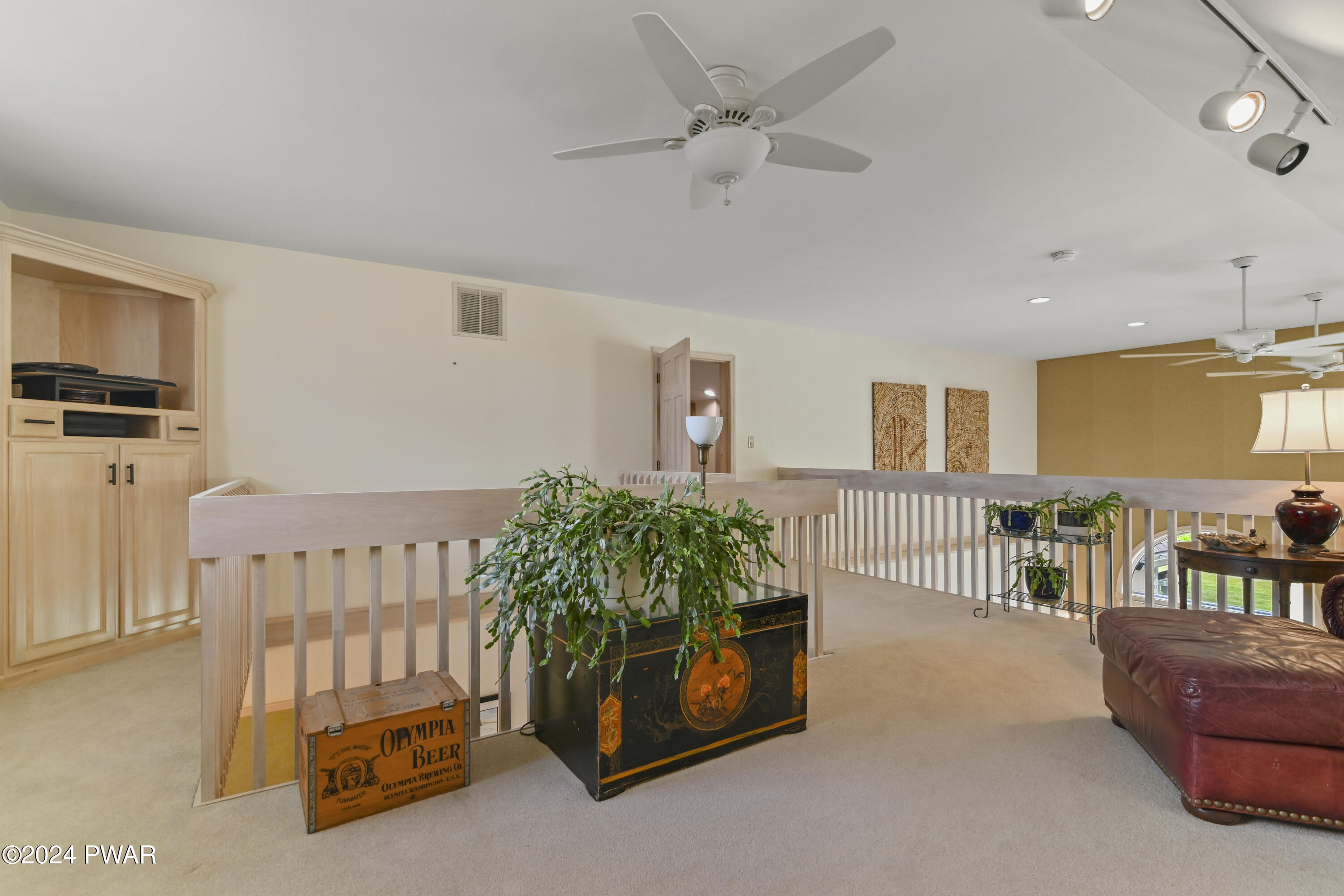 916 Clearview Road Moscow, PA 18444 - Photo 41 of 61 Loft Space