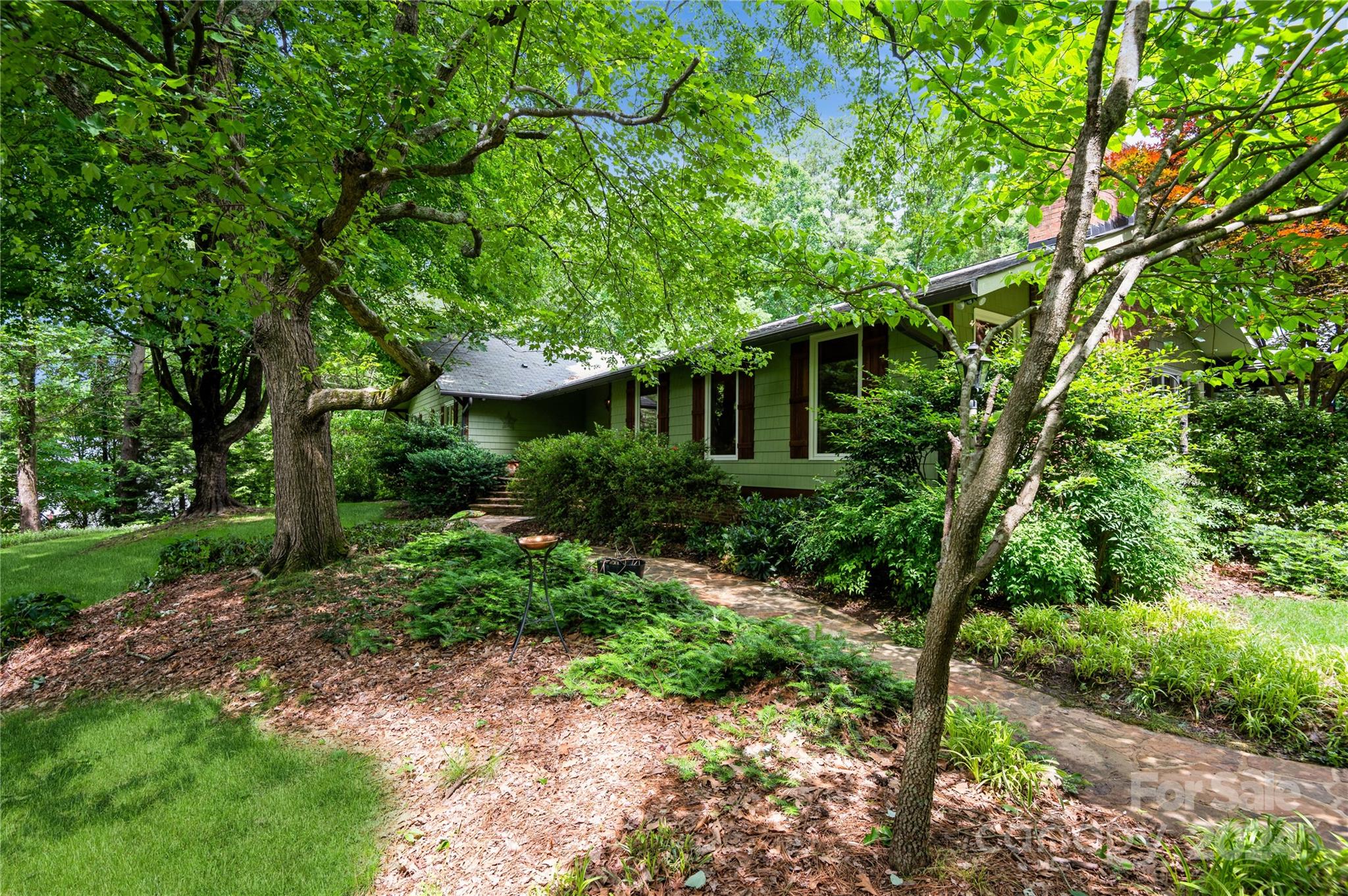 216 Sardis Road North Charlotte, NC 28270 - Photo 2 of 38 Gallery Image 2