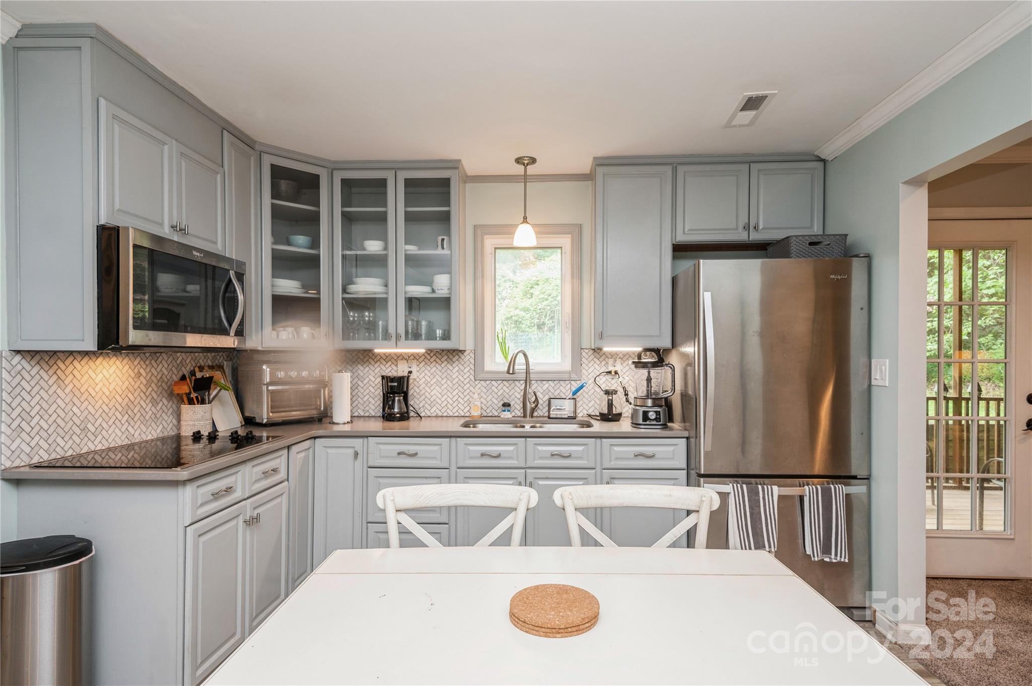 216 Sardis Road North Charlotte, NC 28270 - Photo 31 of 38 Gallery Image 31