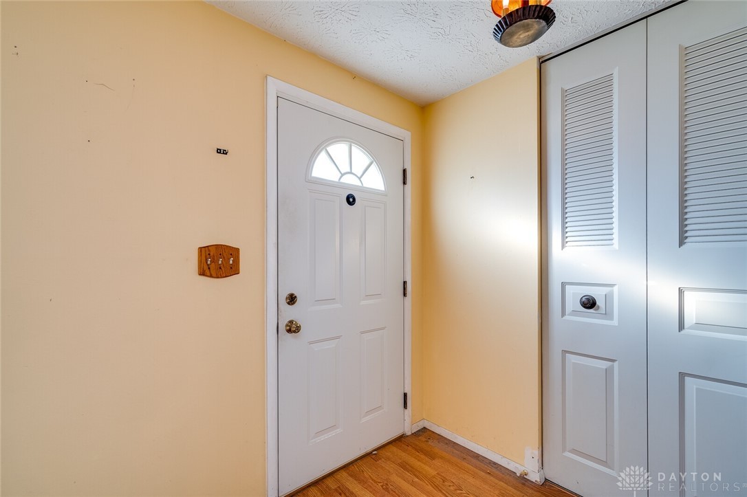 293 Progress Road Dayton, OH 45449 - Photo 4 of 30 Gallery Image 4