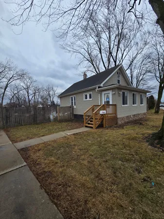 $130,000 | 2127 River Drive, Lincoln Park, MI 48146