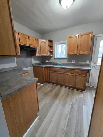 $130,000 | 2127 River Drive, Lincoln Park, MI 48146