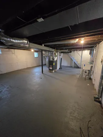 $130,000 | 2127 River Drive, Lincoln Park, MI 48146