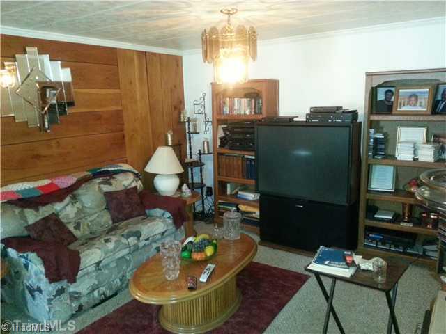 592 Stout Road Randleman, NC 27317 - Photo 6 of 12 Den/Family/Great Room.