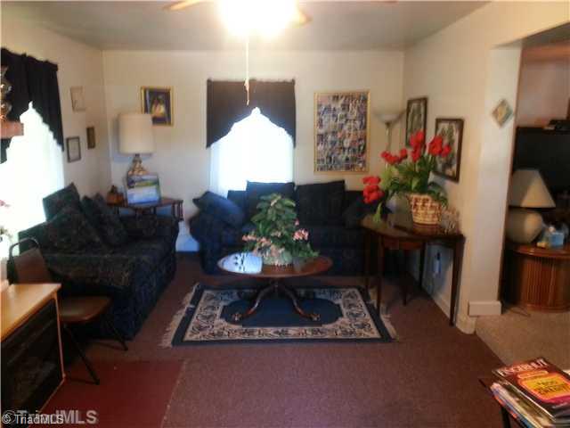 592 Stout Road Randleman, NC 27317 - Photo 7 of 12 Living Room.