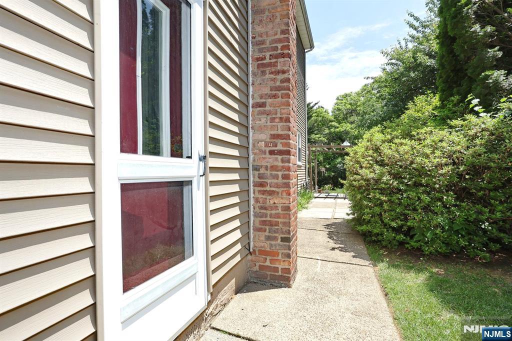 396 Burlington Road Paramus, NJ 07652 - Photo 45 of 46