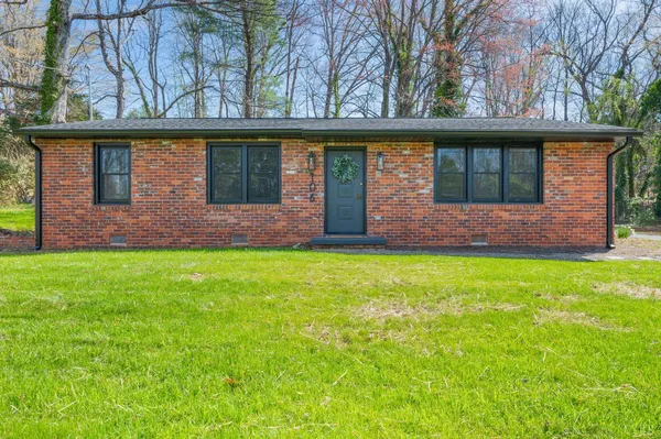 $349,000 | 106 Howard Drive, Lynchburg, VA 24503