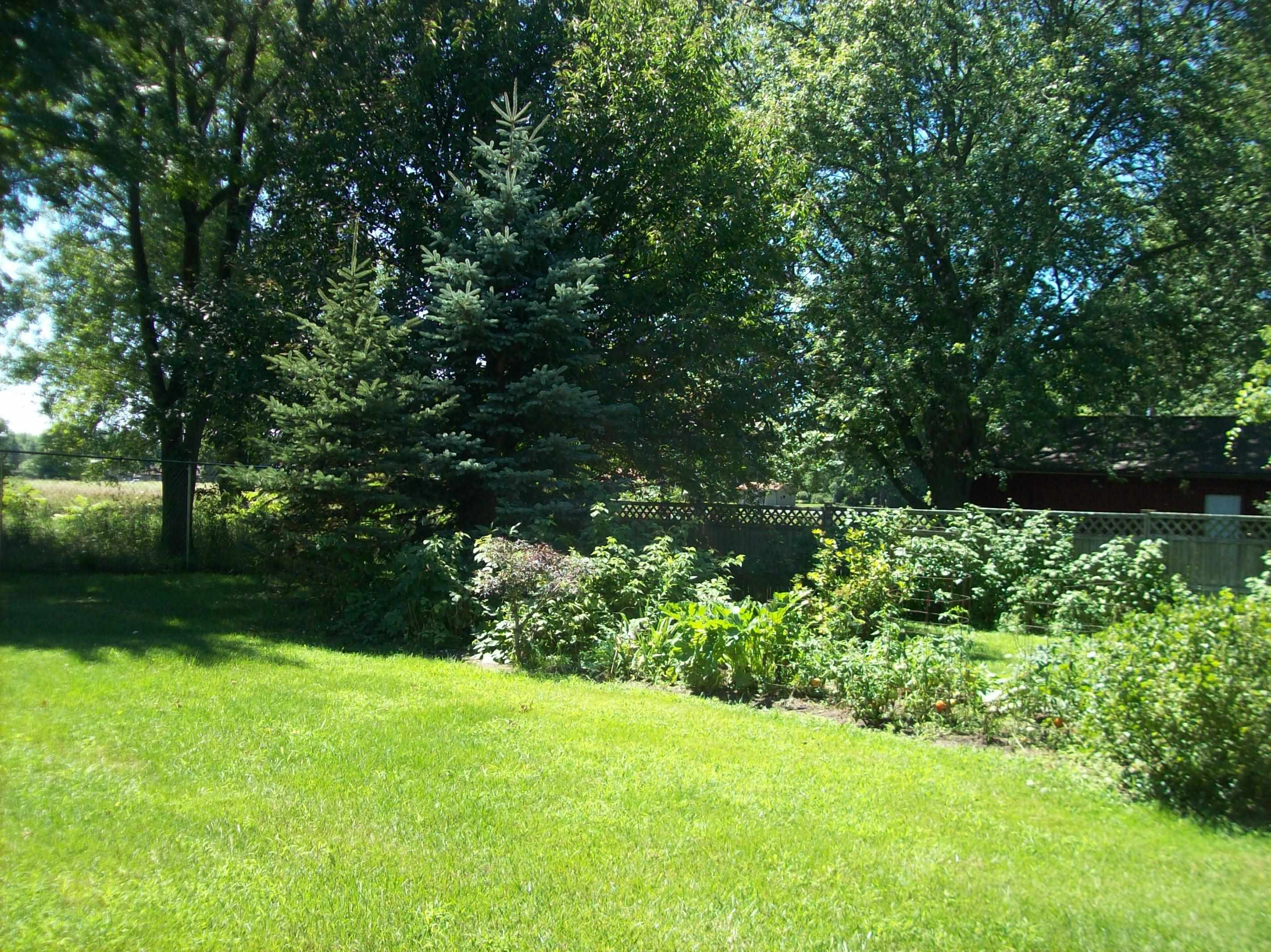 6084 East Carpenter Road Flint, MI 48506 - Photo 23 of 36 50091121-22.JPG