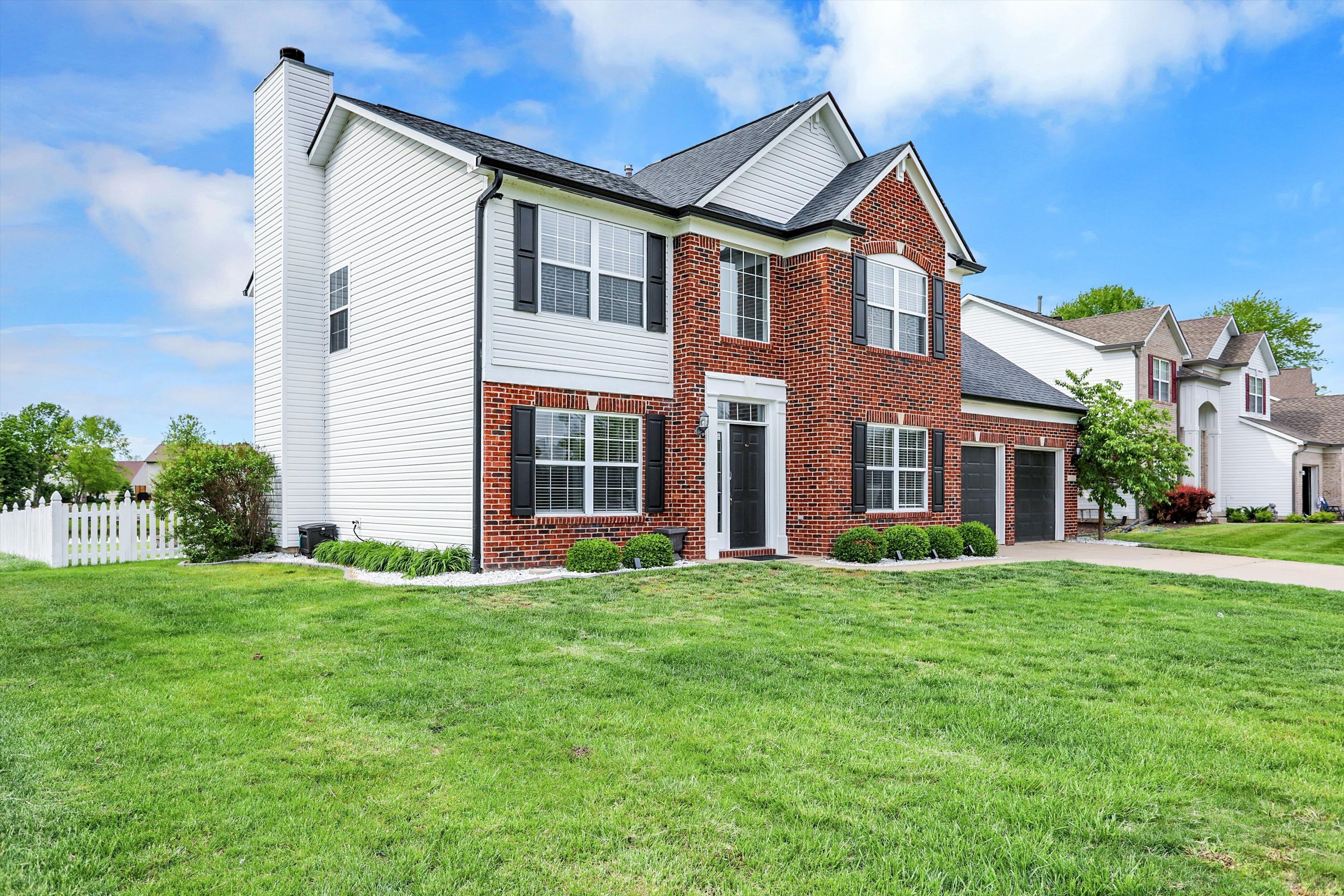 448 Paddock Road Greenwood, IN 46142 - Photo 2 of 59 Gallery Image 2