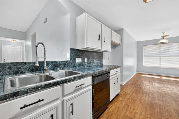 $1,850 | 4002 Teal Run Pl Court, Fresno, TX 77545