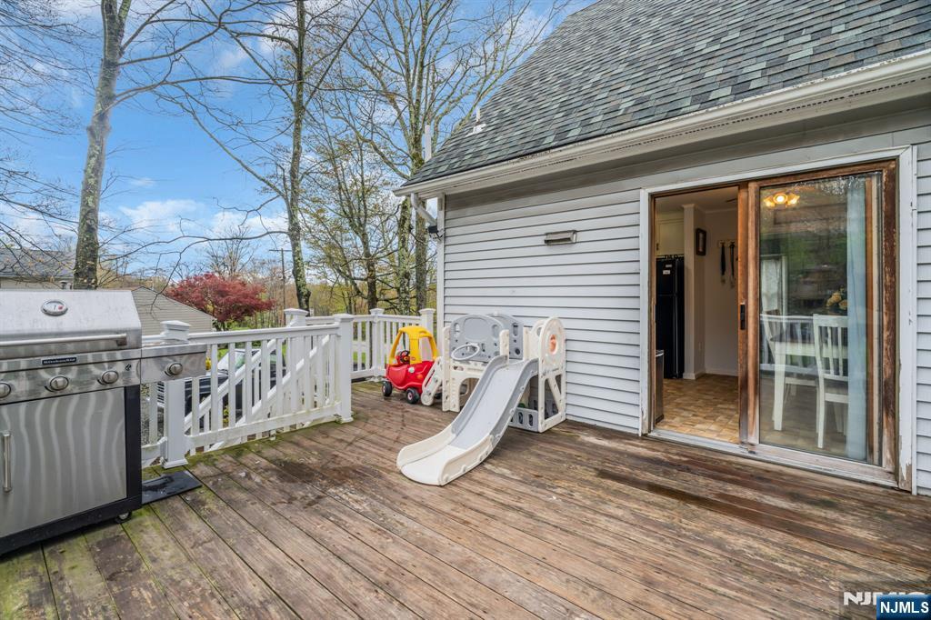 140 Papscoe Road West Milford, NJ 07421 - Photo 40 of 47