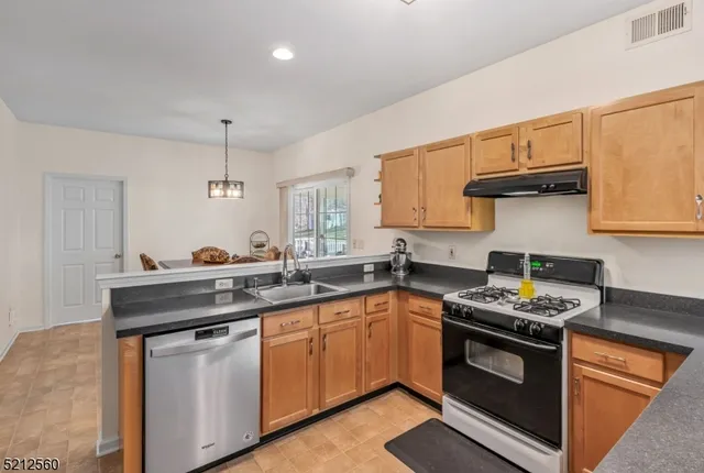 $4,150 | 706 Skyline Drive, Lake Hopatcong, NJ 07849