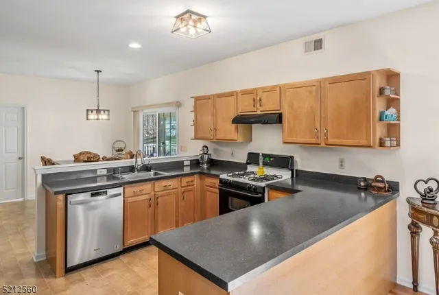 $4,150 | 706 Skyline Drive, Lake Hopatcong, NJ 07849