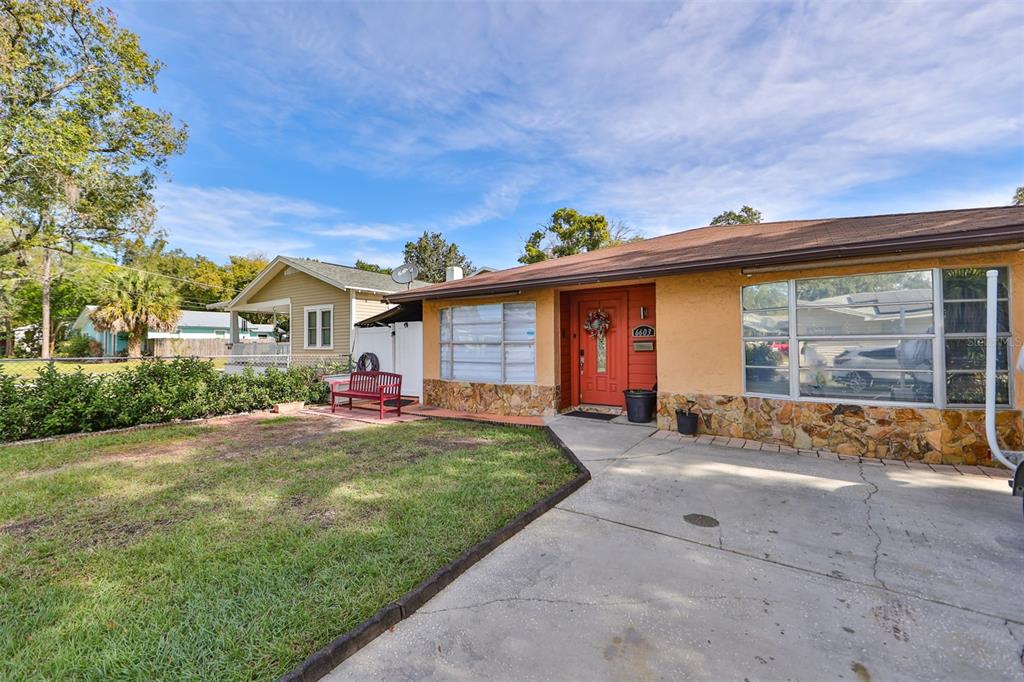 6603 North Elizabeth St  