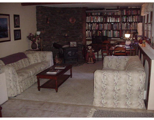 674 Flat Hill Road Lunenburg, MA 01462 - Photo 4 of 7 Gallery Image 4