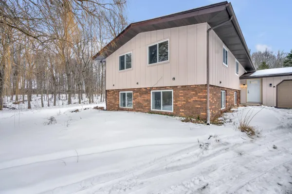 $3,650 | 831 Opal Drive, Valparaiso, IN 46383