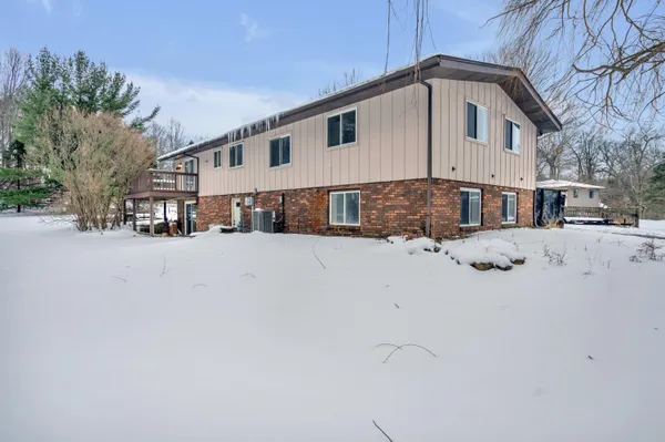 $3,650 | 831 Opal Drive, Valparaiso, IN 46383
