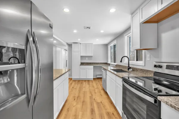 $3,650 | 831 Opal Drive, Valparaiso, IN 46383