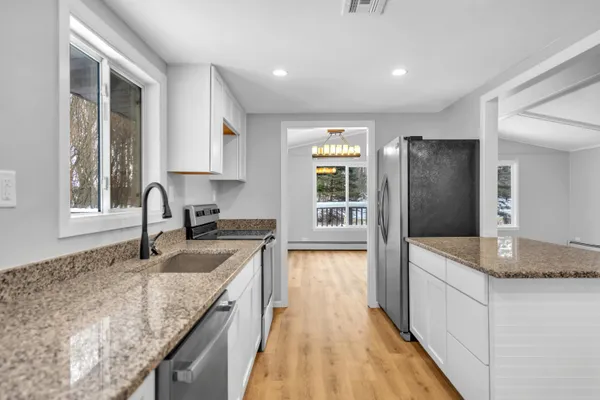 $3,650 | 831 Opal Drive, Valparaiso, IN 46383