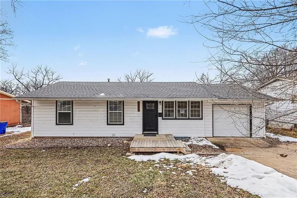 $214,900 | 14804 Bellaire Avenue, Grandview, MO 64030