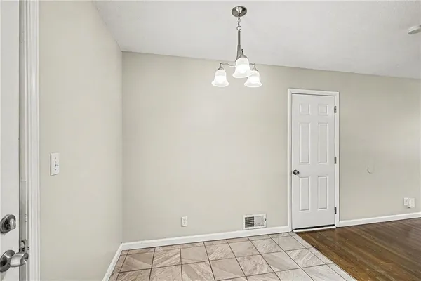 $209,900 | 14804 Bellaire Avenue, Grandview, MO 64030