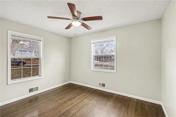 $209,900 | 14804 Bellaire Avenue, Grandview, MO 64030